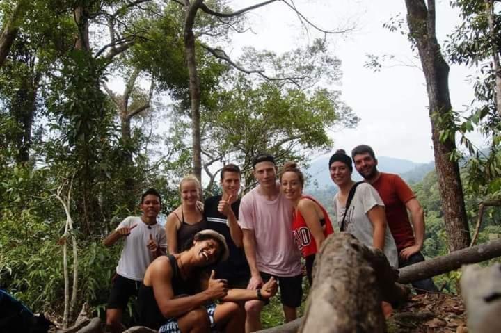 Pongo Guest House & Jungle Trekking Bukit Lawang Dış mekan fotoğraf